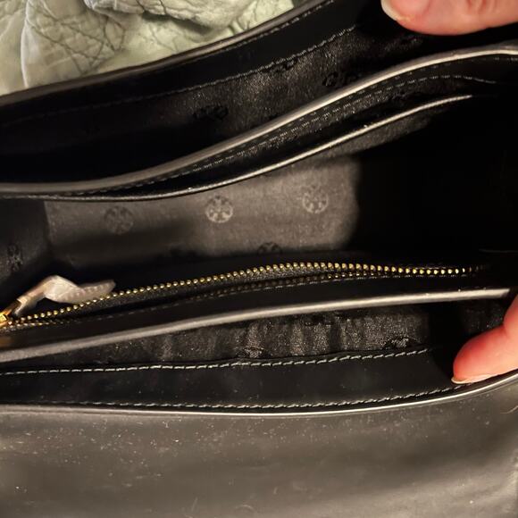 Tory Burch Britten Embossed Black with Gold Hardware - Picture 5 of 9